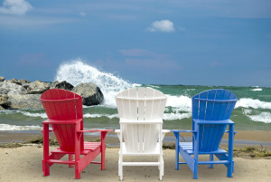 canstockphoto21032568 (1) red white blue chairs